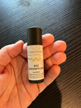 Lade das Bild in den Galerie-Viewer, Lippenbalsam Wohltat – Naturkosmetik mit Bio-Bienenwachs