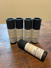 Lade das Bild in den Galerie-Viewer, Lippenbalsam Wohltat – Naturkosmetik mit Bio-Bienenwachs
